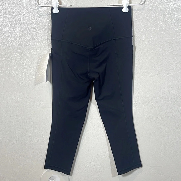 ATHLETA Salutation Stash High Rise Capri in black size XS - Picture 6 of 9